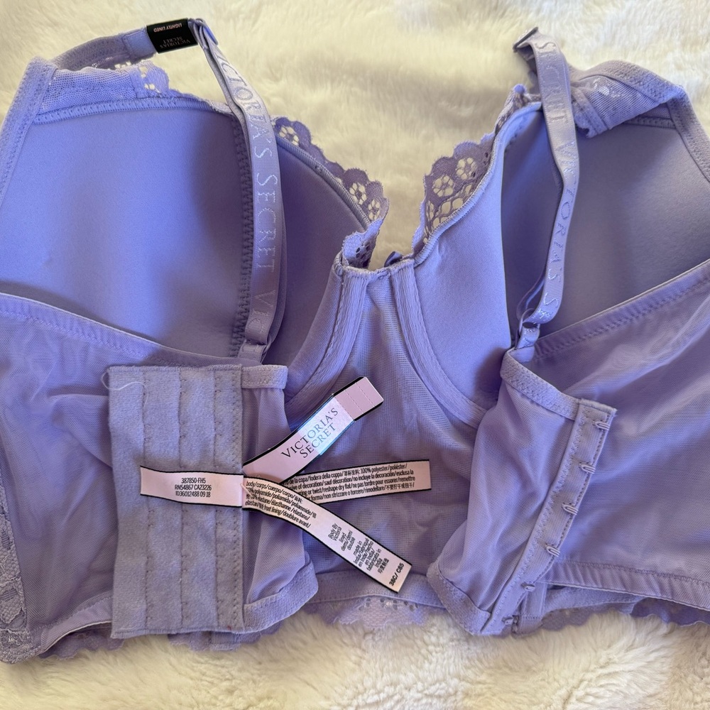 Victoria's Secret Lavender Lace Bra - Picture 6 of 7